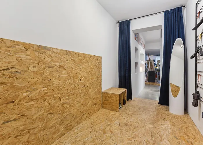 Cosy Art Near Station With Bikes And Garden Apartment